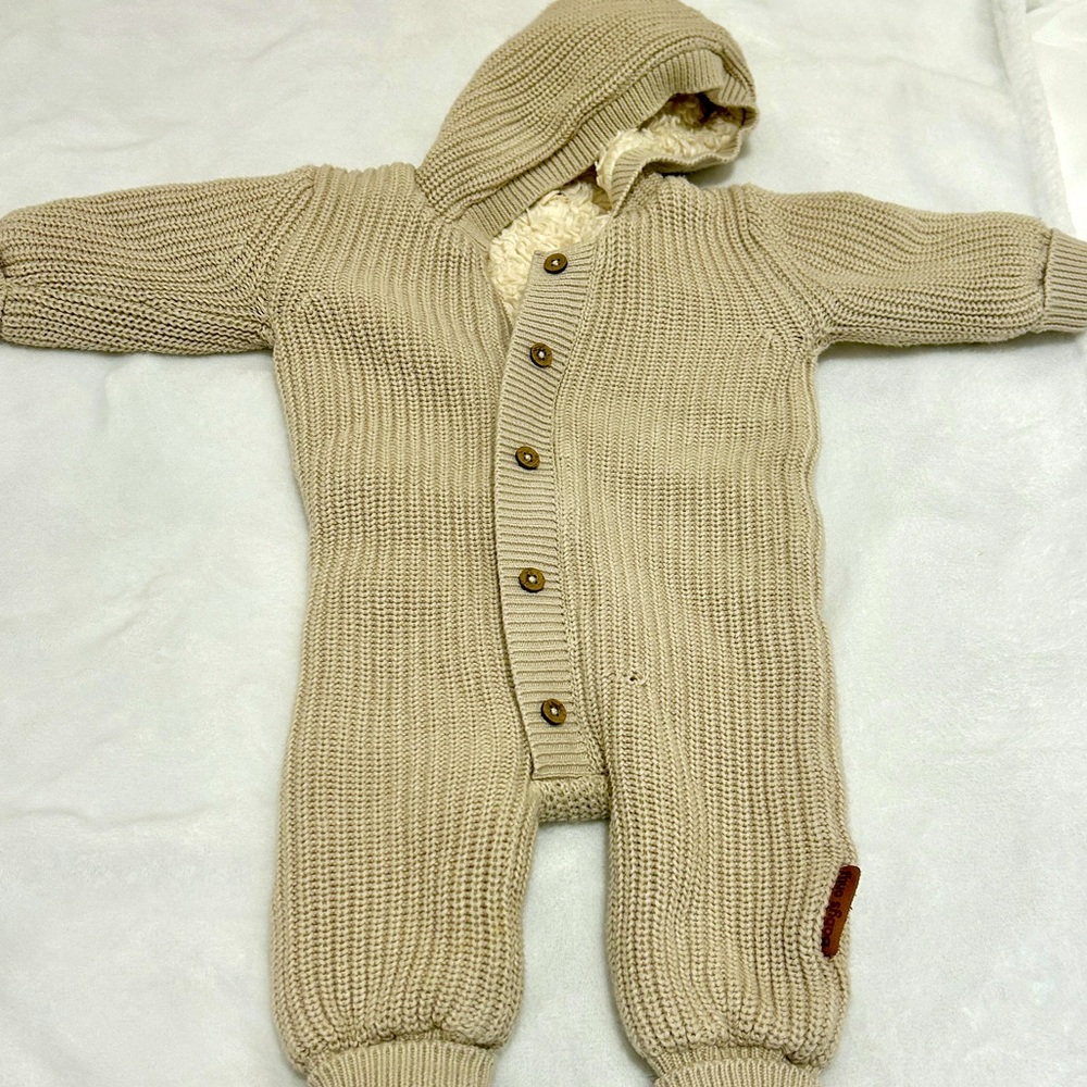 3 mo bunting